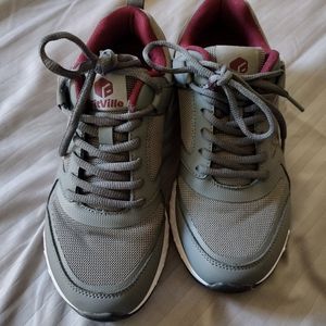 FitVille women's walking shoes in Gray size 7 1/2 wide - like new